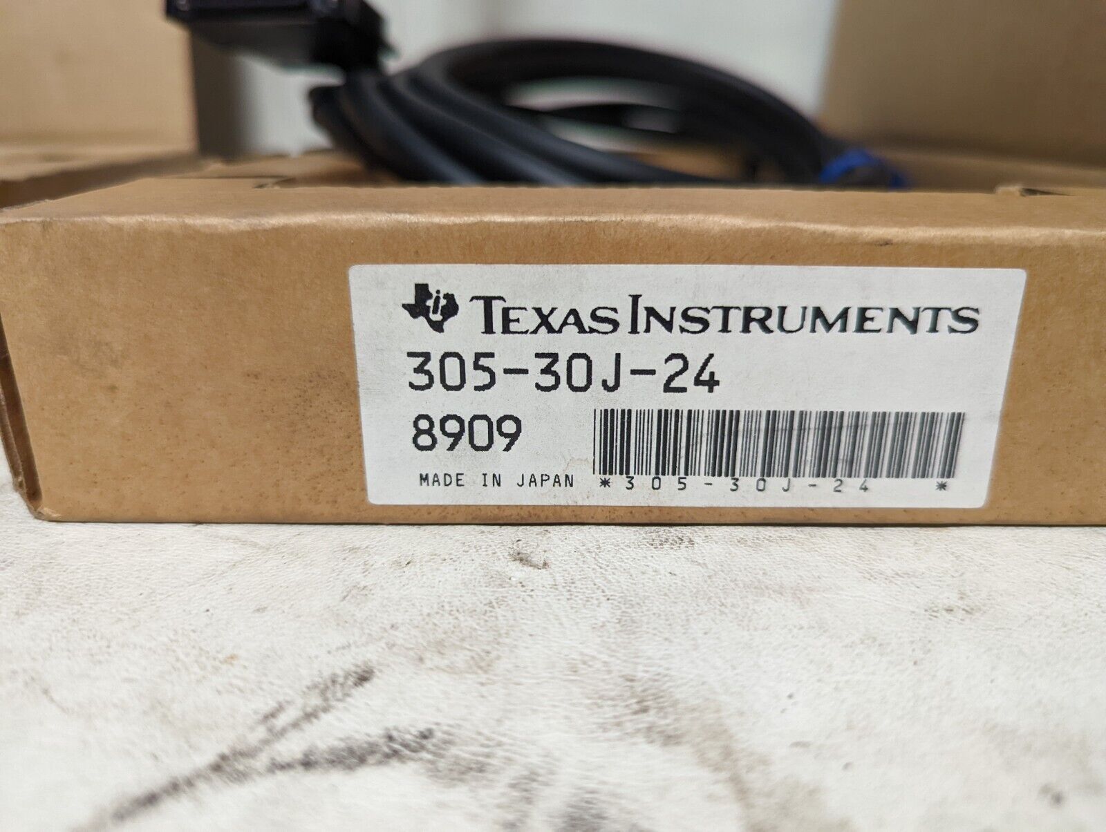 Texas Instruments 305-30J-24 interface cable, 8909