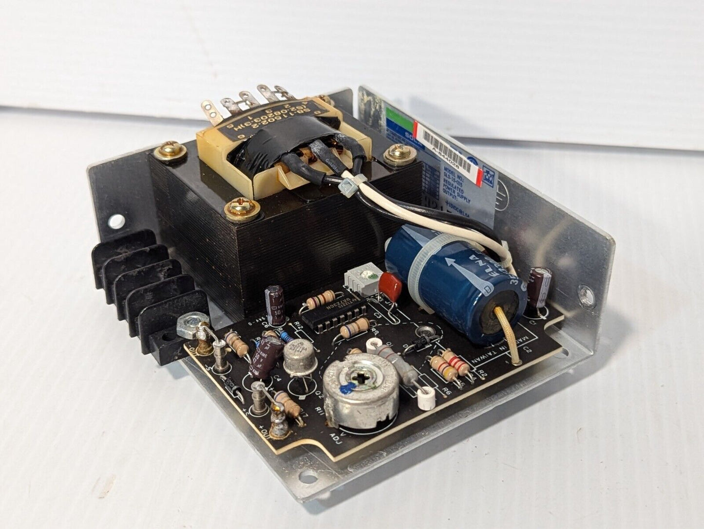 Sola SLS-15-015 Regulated Power Supply Outlet Surplus - Free Shipping+Return