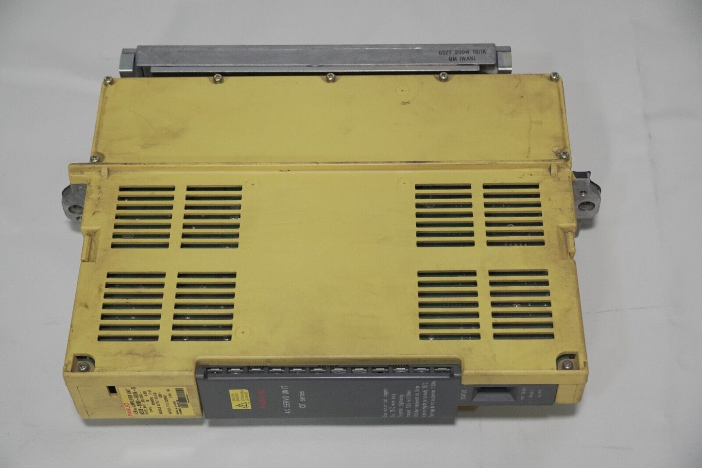 Fanuc A06B-6090-H004-R servo amplifier unit, rated input 200-230VAC, 12A, 230VAC