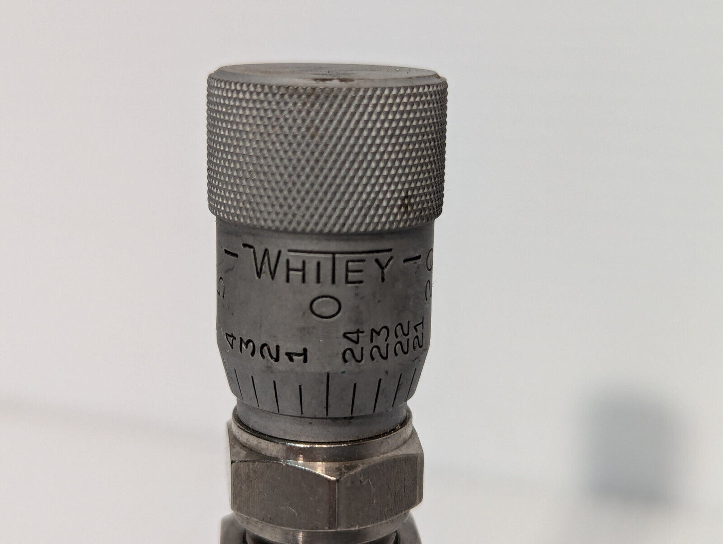 Whitey SS-22RS4 Stainless Steel High Precision Metering Valve, N2 Flow Control