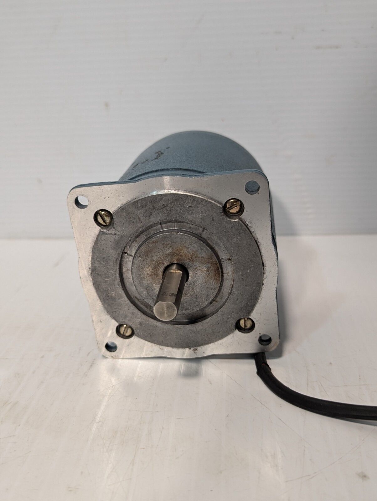 Superior Electric TS50U Synchronous Motor, 120VAC, 1 phase, 0.3A, 50/60RPM