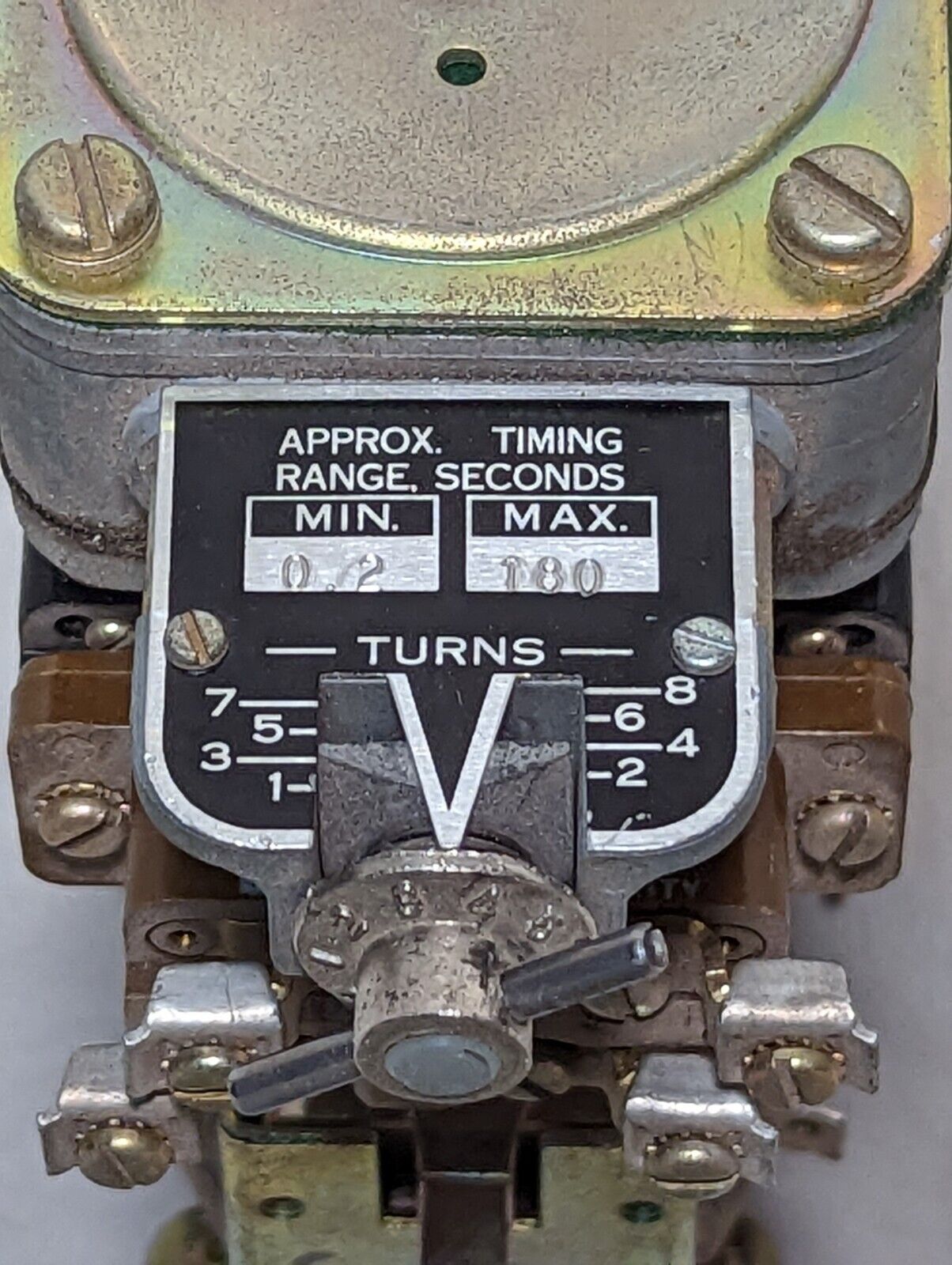 Square D 9050-B05E pneumatic timing relay, timing range 0.2-180 seconds