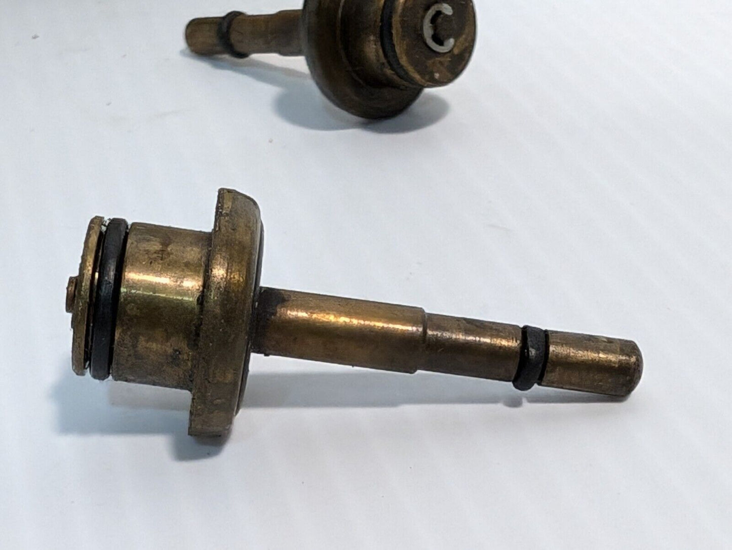 2 Schrader Bellows Valve Assembly for 035628009 Regulator - Free Shipping