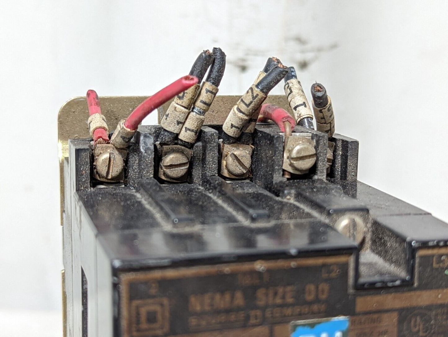 Square D 8536AO2 starter, NEMA size 00, 110-115V 60Hz, 100V 50Hz coil