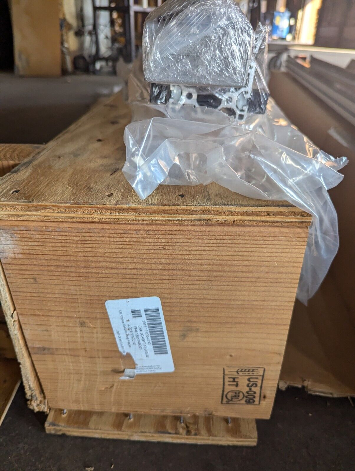 Macron 11237E01 Linear Rail Actuator / 3915-12-000-4790 Vertical Feeder Lift