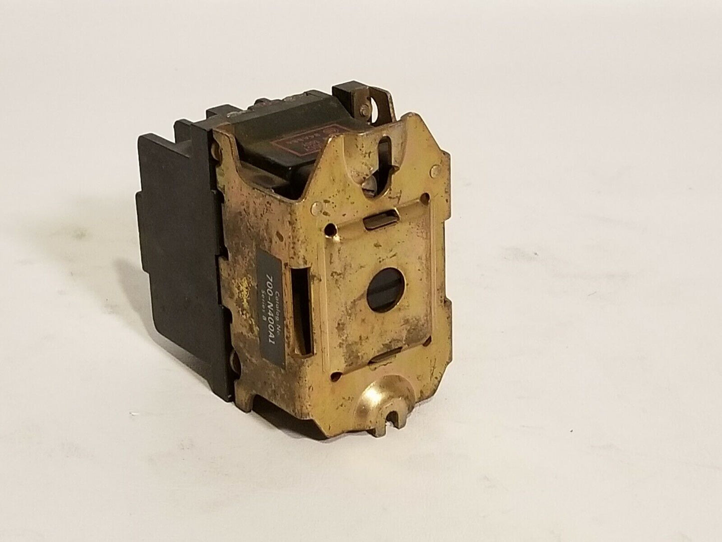 Allen Bradley 700-N400A1, Series B Type H AC Relay 84AB86 110/120V
