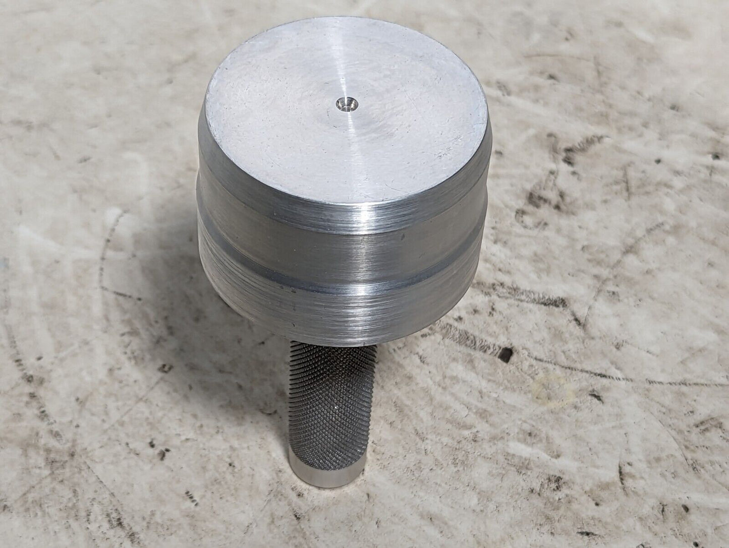 Unknown piece of equipment: chain tensioner?