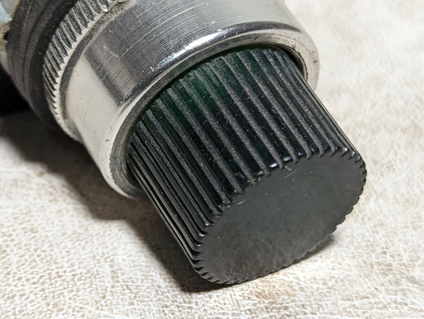 Square D 9001 KM1 light module with green indicator button, 9001 KA-2 contact