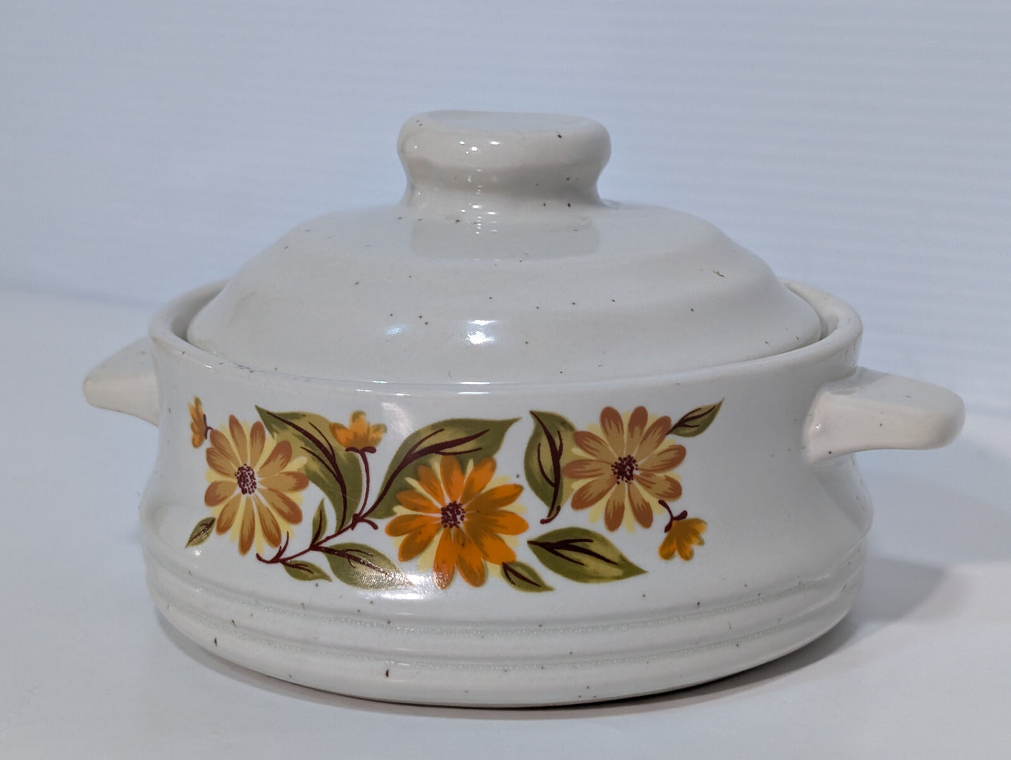 Vintage JMP Capri Bake Serve'nStore Stoneware Daisy Flowers, Pot Pie, Lid, Ladle
