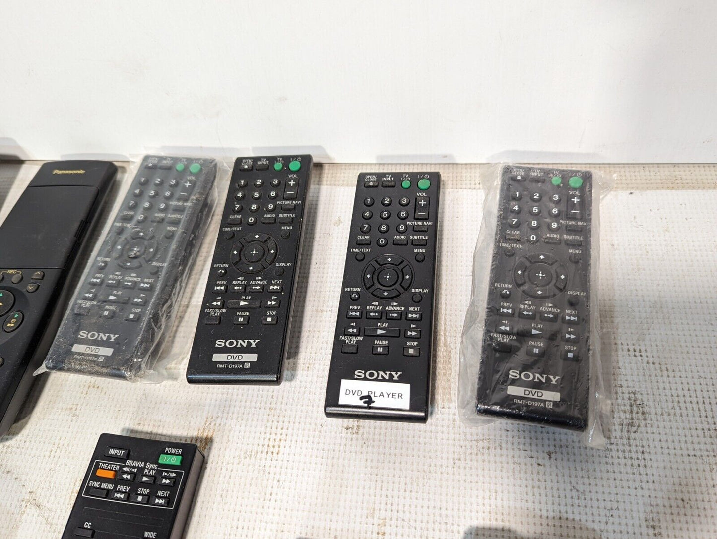 Lot of 17 Remote Controls Panasonic, Coby, Sony RM-YDO35 - Free Shipping