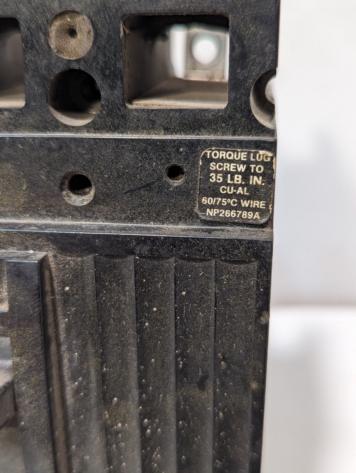 GE TED124020 Molded Case Industrial Circuit Breaker, 20A, 480VAC, 2-Pole