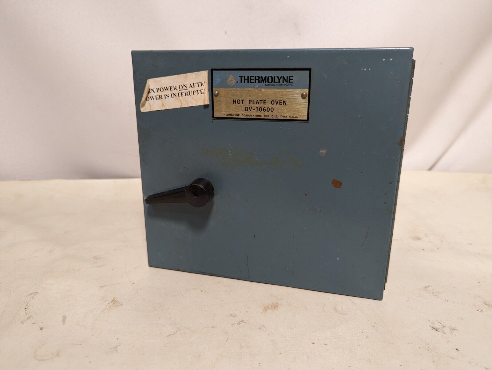 Thermolyne OV-10600 hot plate oven