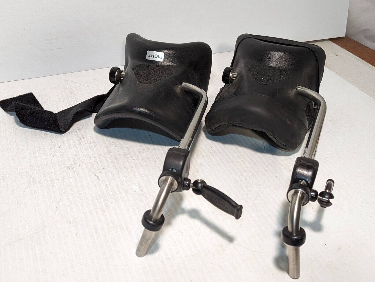 Allen Medical C-002082-A9 Leg Holder, Right - Free Shipping
