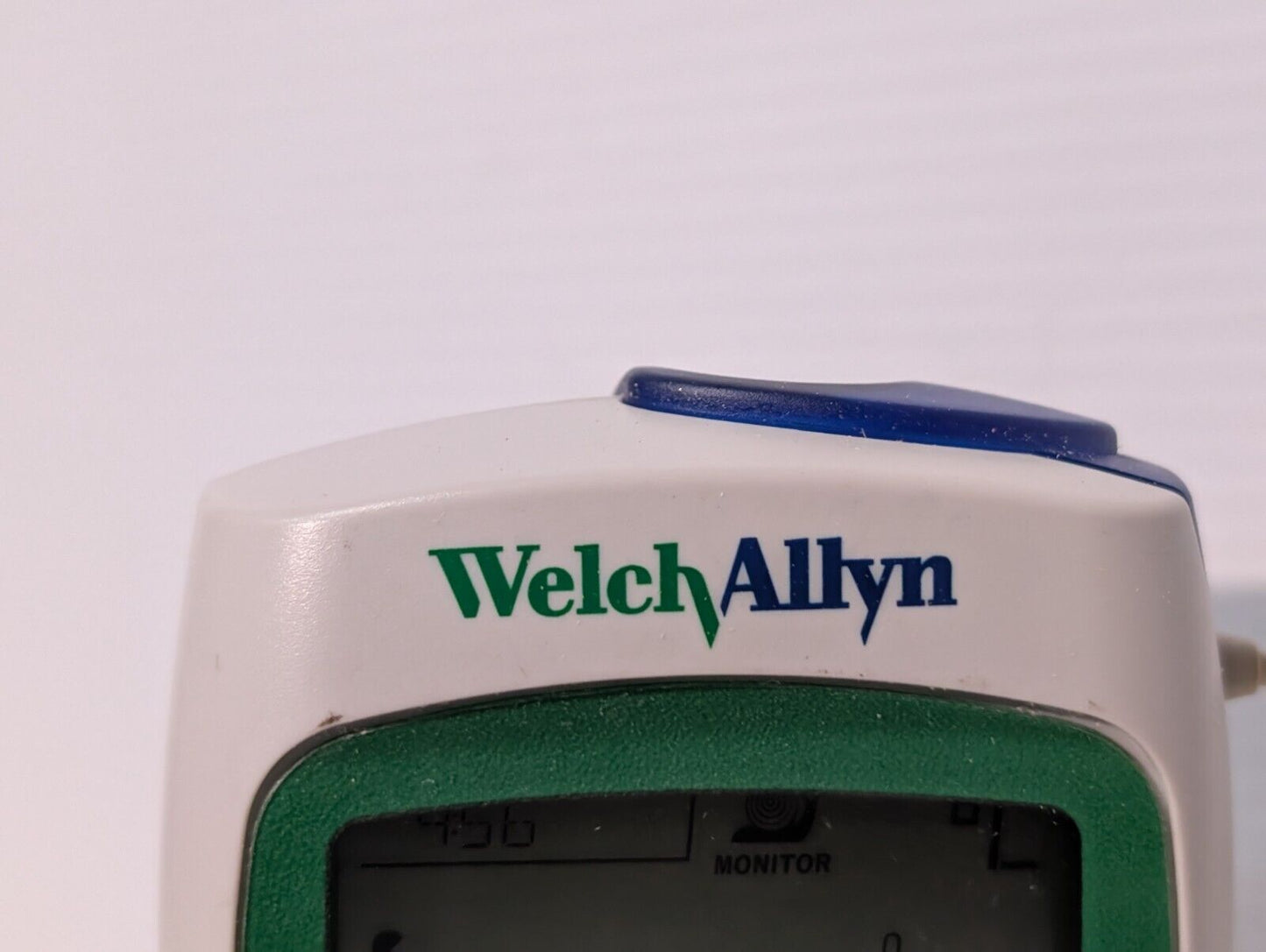 Welch Allyn Digital Thermometer SureTemp Plus 690 with Probe + Probe Covers