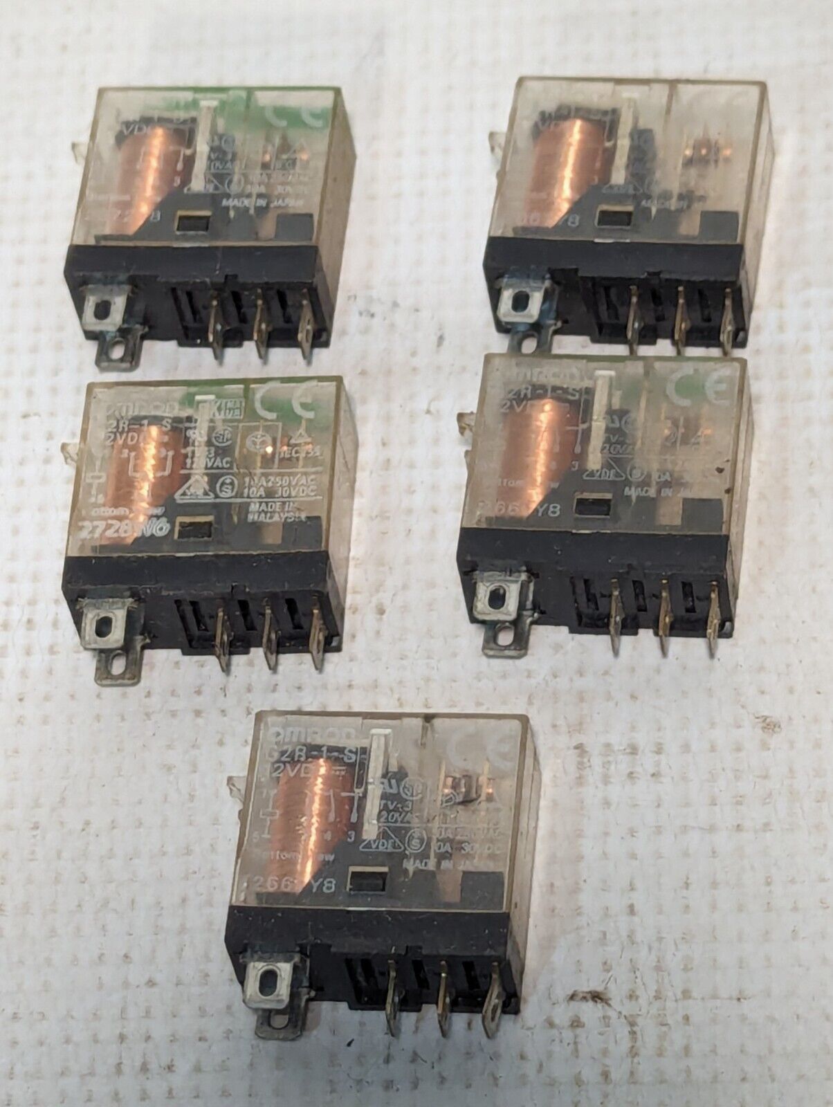 Lot of 5 Omron G2R-1-S General Purpose Relays, 12VDC - Free Shipping