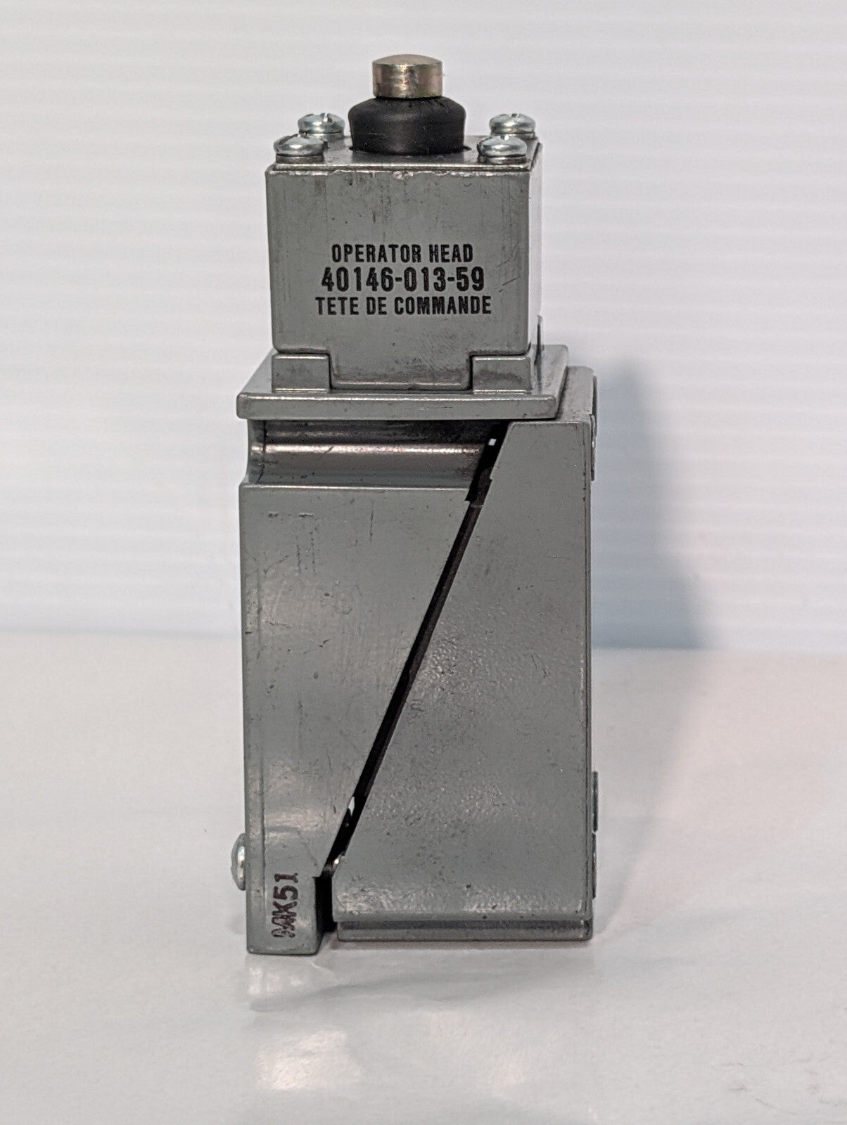 Allen Bradley 802T-BTP1 Oil Tight Limit Switch, Series H, Made in USA
