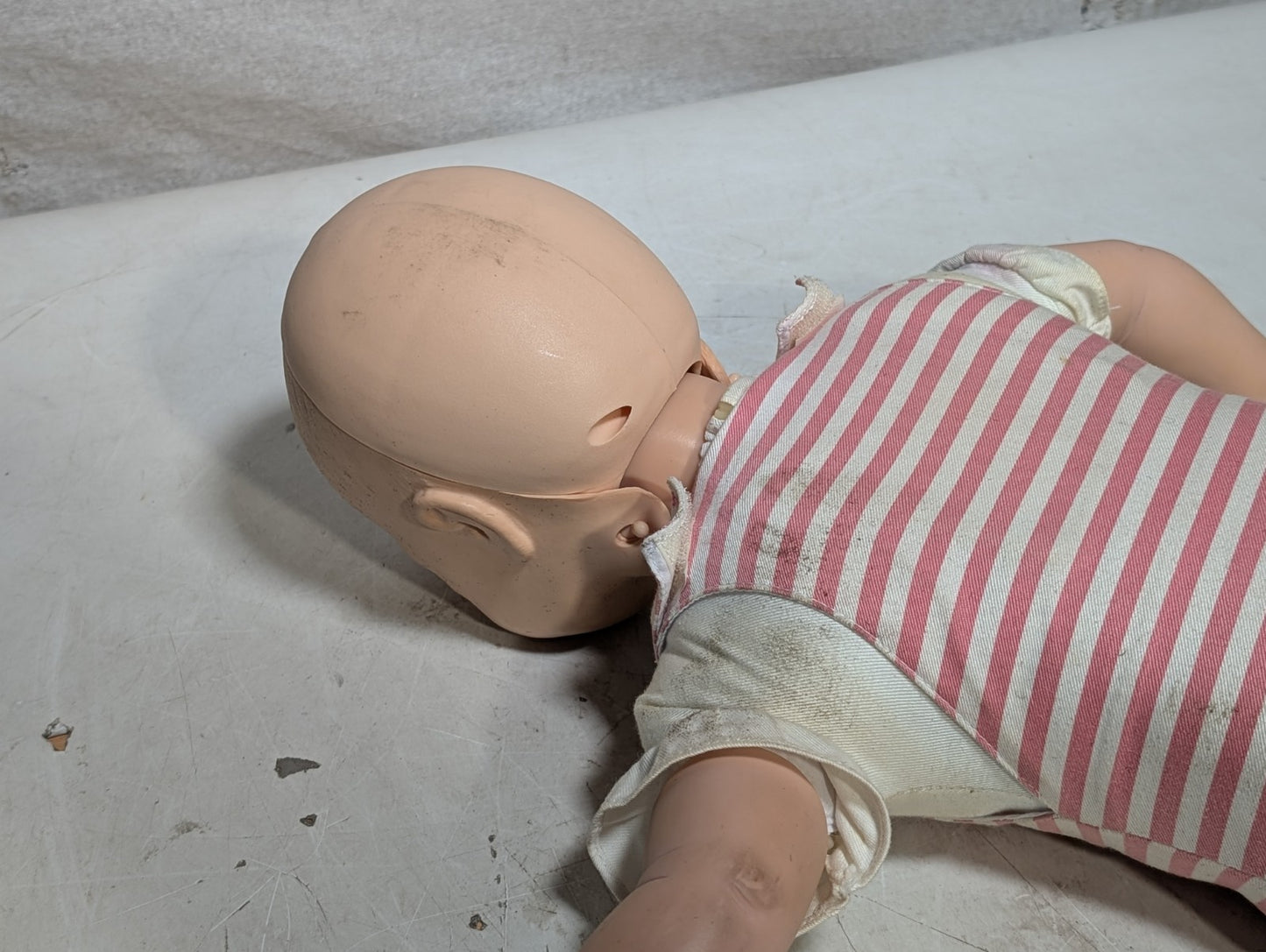 (1) Laerdal Baby Anne CPR Infant Pediatric Training Manikin, Dismembered Leg