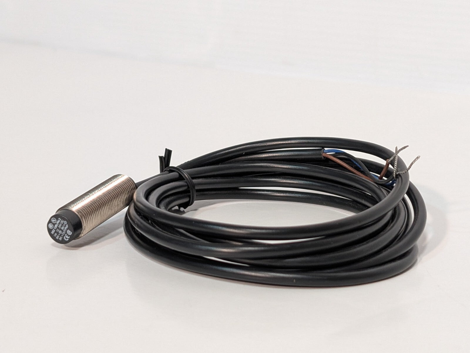 Telemecanique XS212BLPAL2 Inductive Proximity Switch Sensor M12, Cylindrical