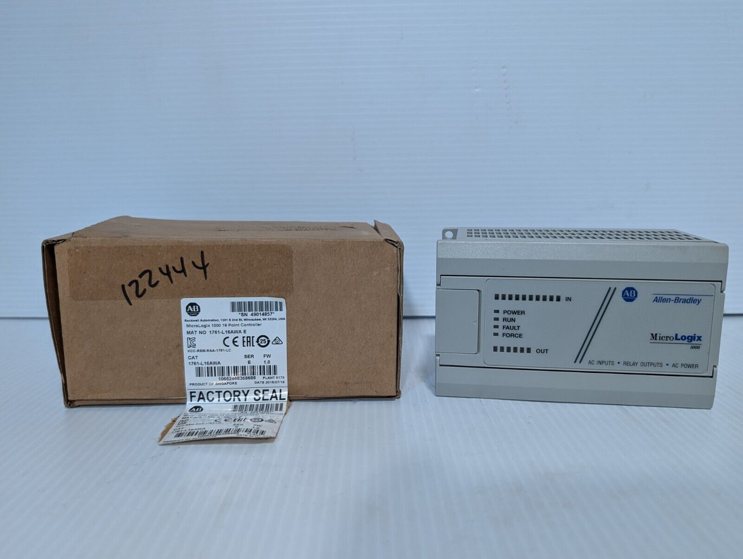 Allen Bradley 1761-L16AWA MicroLogix1000 16 Point PLC Controller - Free Shipping