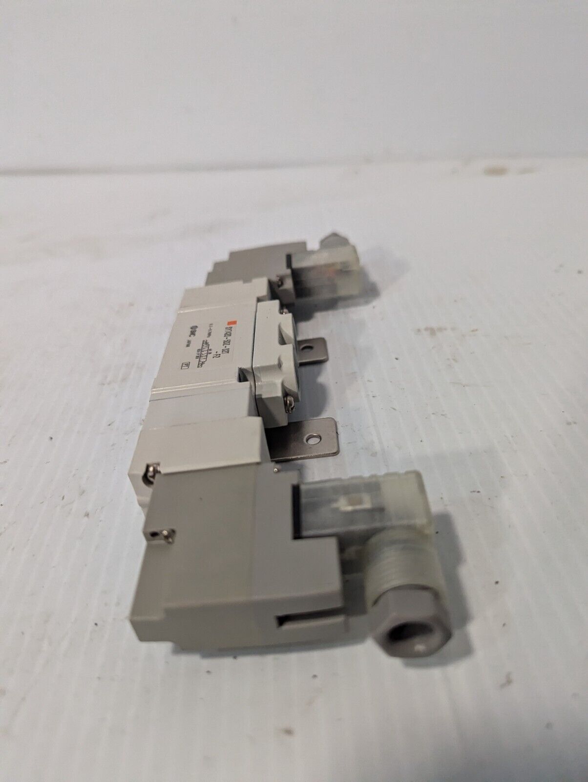 SMC SY7420-5DZ-02T-F2 single unit valve, TSY7JJ53, 0.2-0.7MPa - Free Shipping