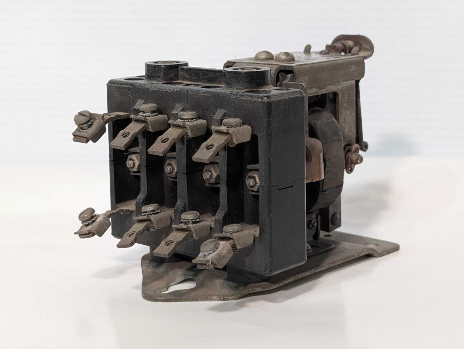 Square D 8501 A0-40 Machine Tool Relay, Series A, 110v Coil, NEMA 00