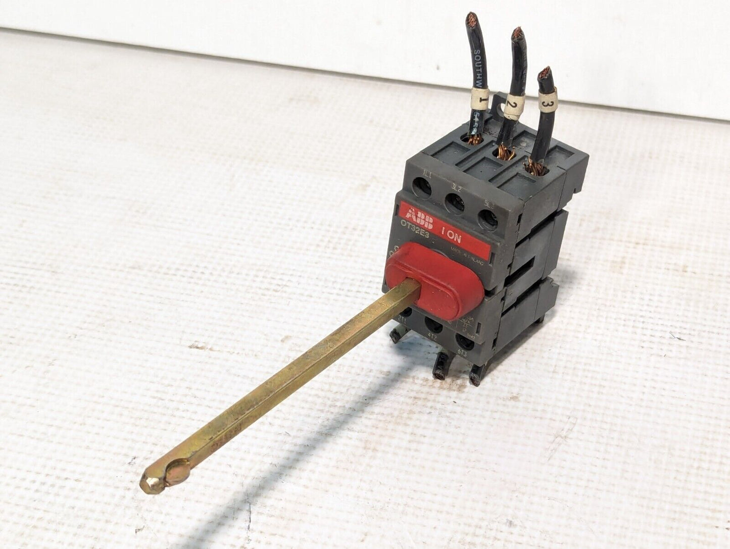 ABB OT32E3 Electrical Box Disconnect Switch 600Vac 40A W/ Handle - Free Shipping