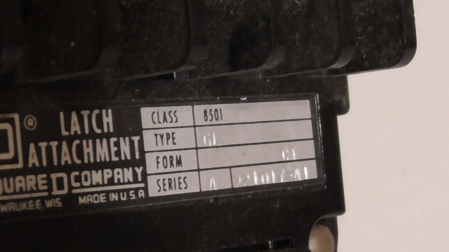 Square D 8501-G0-40 control relay, w/latch attachment 8501GL, coil 31022-400-56