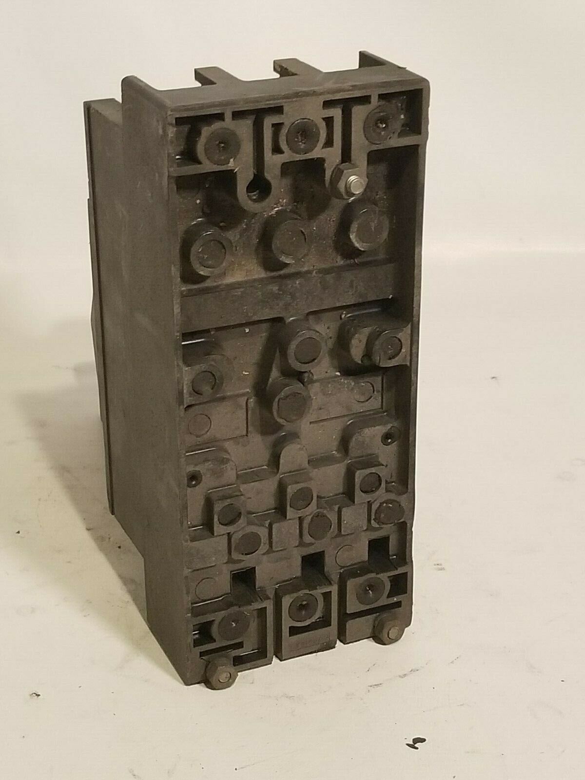 Trumbull AT35015 315 circuit breaker, 15 amps, 3 poles, 240 VAC, used
