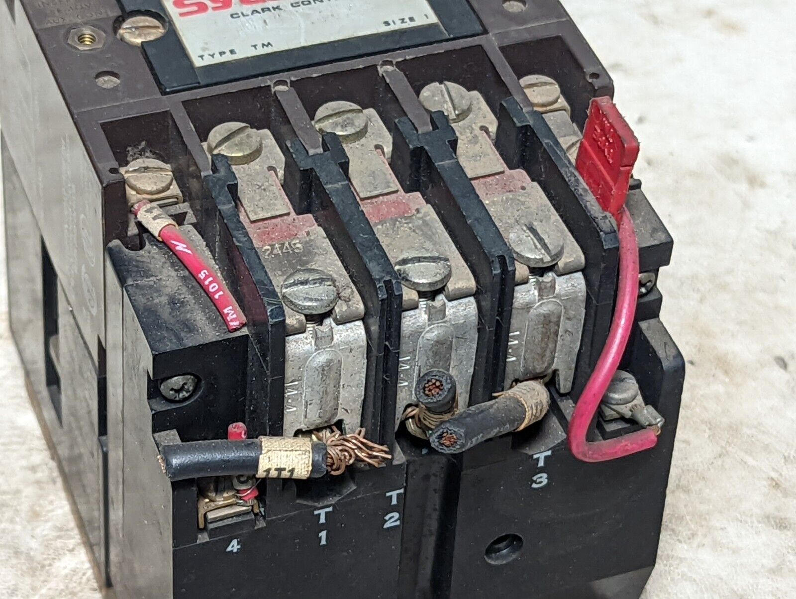 Sylvania T13U031 contactor, bulletin 6013, type TM, 115VAC, 110/120VAC, 2HP max