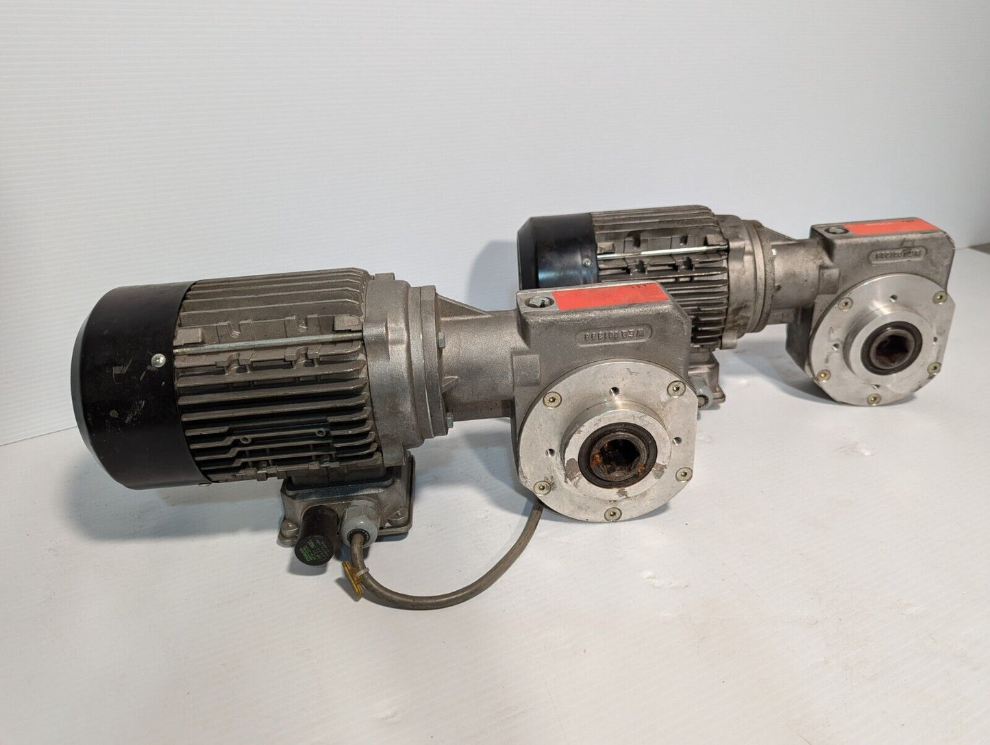 Rexroth 3842503590 motor, 230/400/254/460VAC, 1360/1650RPM with Bosch 3842503069