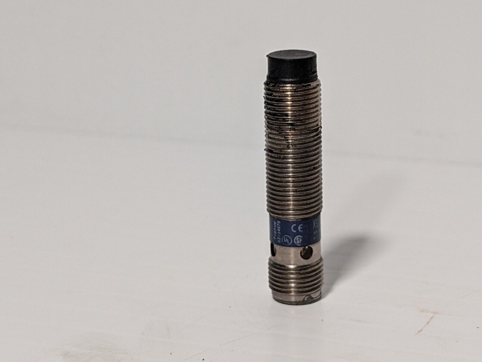 Telemecanique XS2N12PA340D Inductive Proximity Sensor, 12-24vdc, Barrel