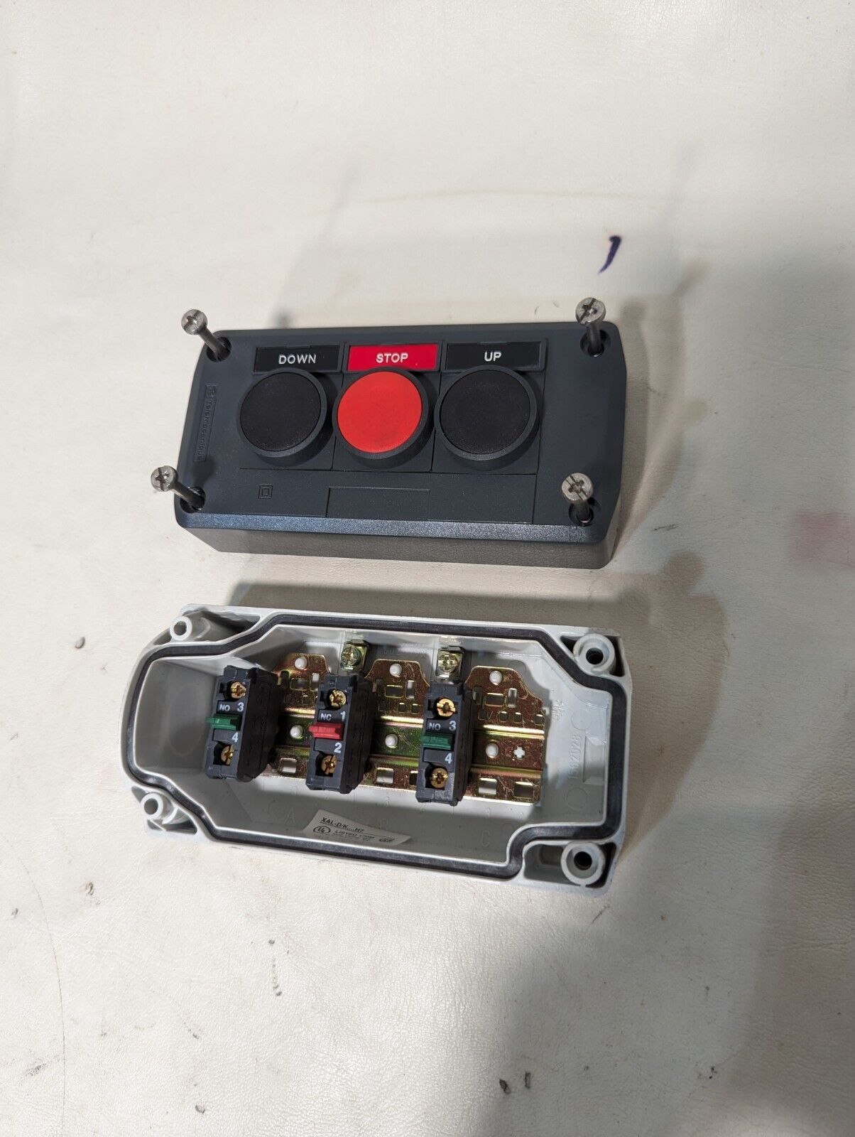 Telemecanique XAL-D/K....H7 three-button selector switch, Down, Stop, Up