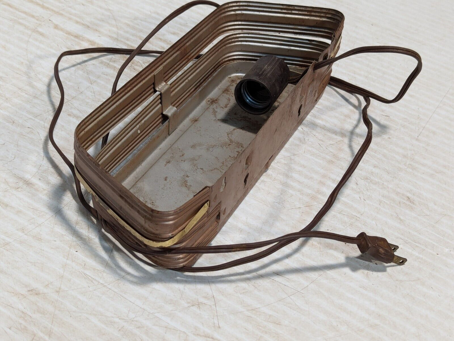 Vintage Metal Wall-Mounted Light Fixture, Waterfall Design, Working - Free Ship
