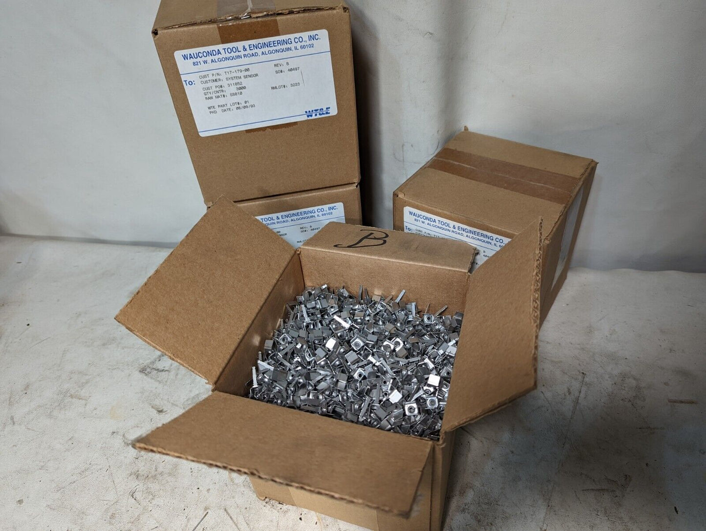 ~12,000 System Sensor T17-179-00 parts, stainless steel 810, brackets, clips