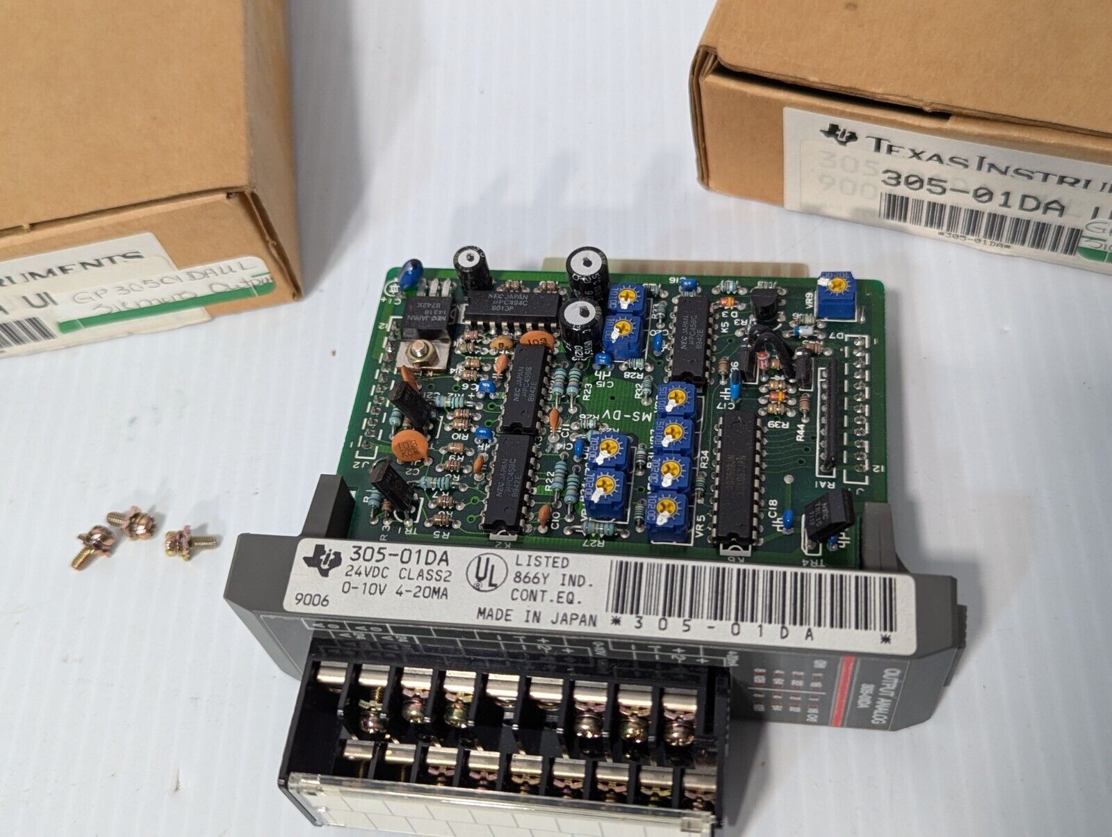 Texas Instruments 305-01DA output module, 24VDC, analog - Free Shipping