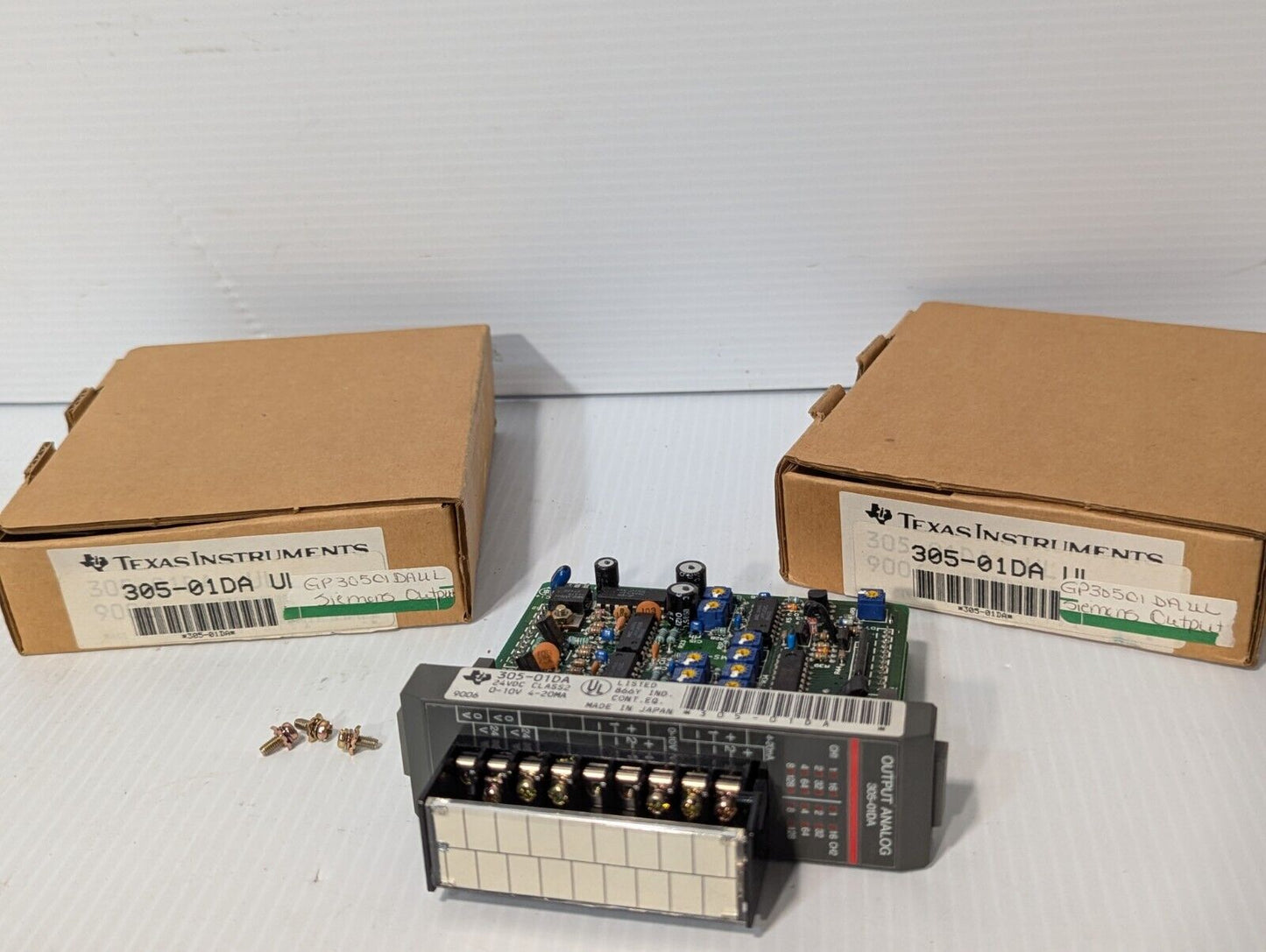 Texas Instruments 305-01DA output module, 24VDC, analog - Free Shipping