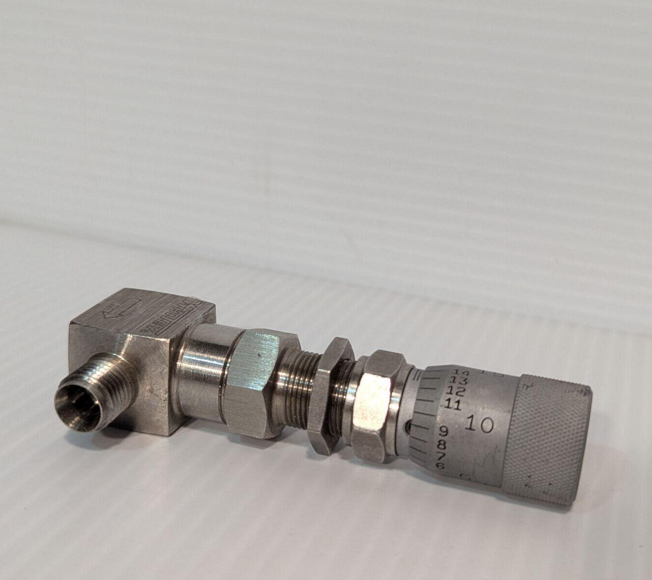 Whitey SS-22RS4 Stainless Steel High Precision Metering Valve, N2 Flow Control