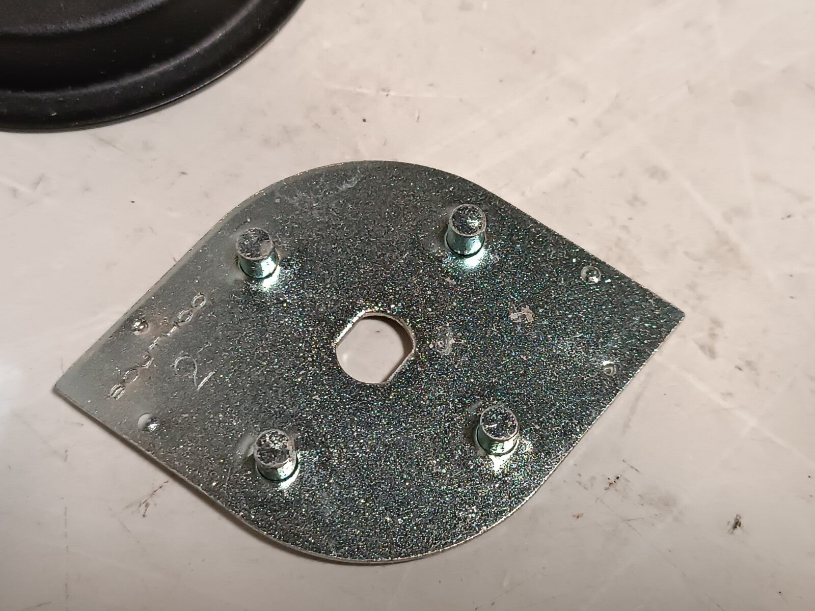 Southco 01-13-45 Flush Cam Cup Recessed Latch CCW Flat Handle, Black