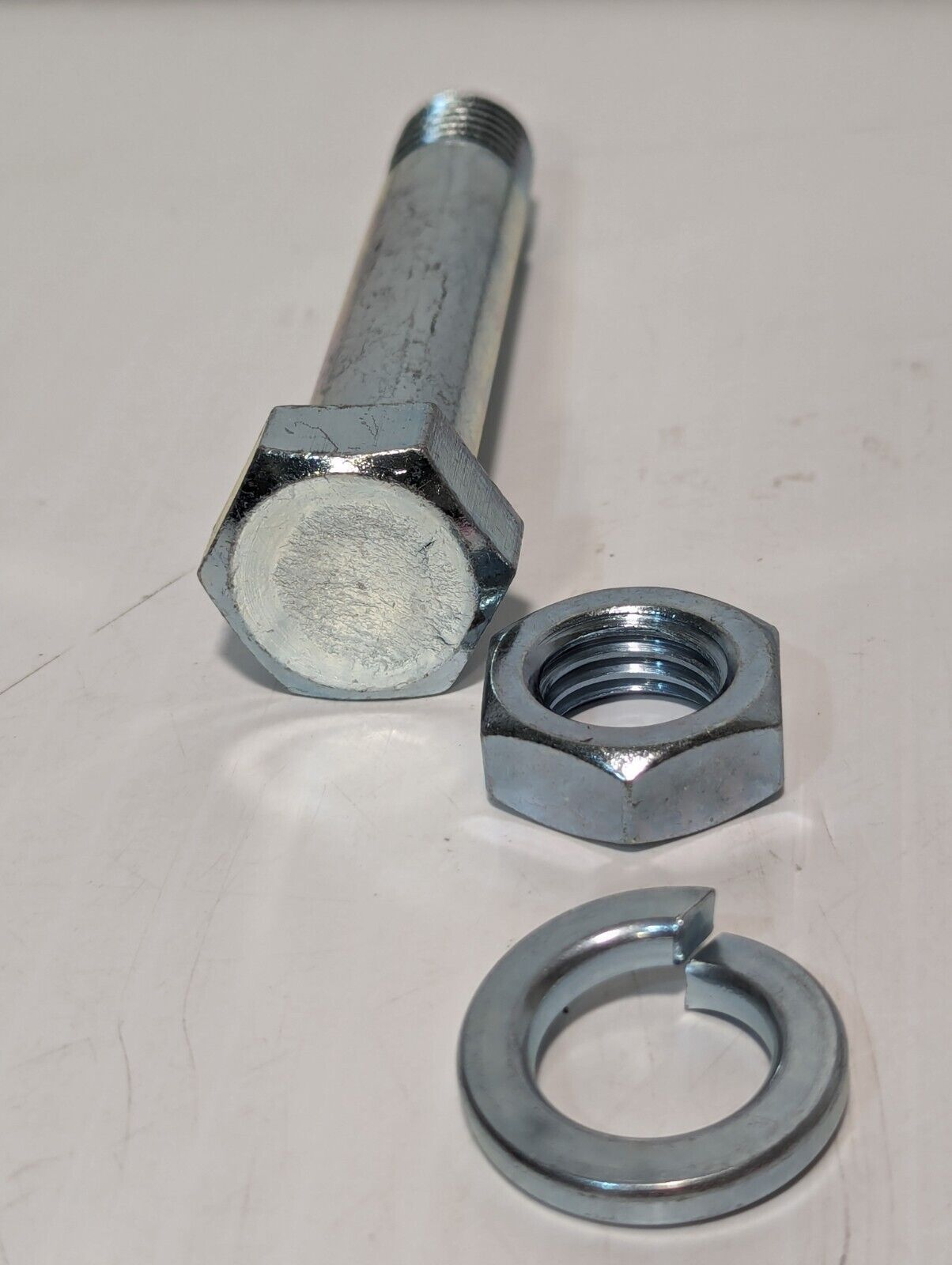 3915-13-000-2003 23595T19 Threaded Wheel Axle - Free Shipping