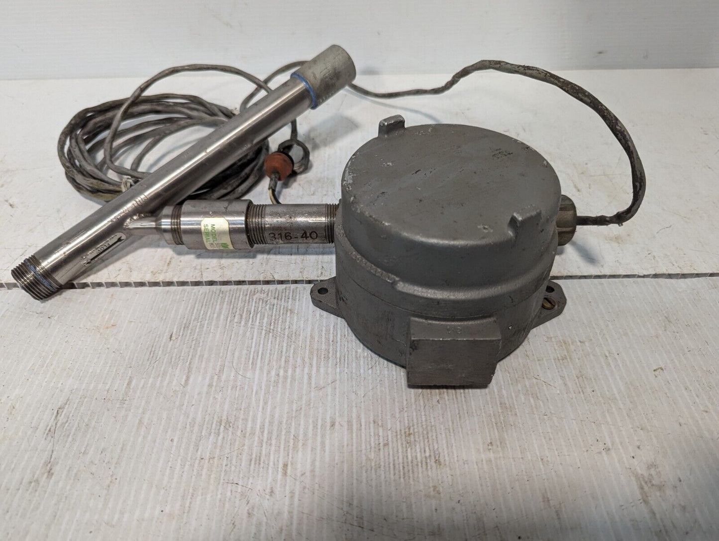 Kurz 505-8-02 Flow Transmitter with Killark HKB Enclosure -Free Shipping+Returns