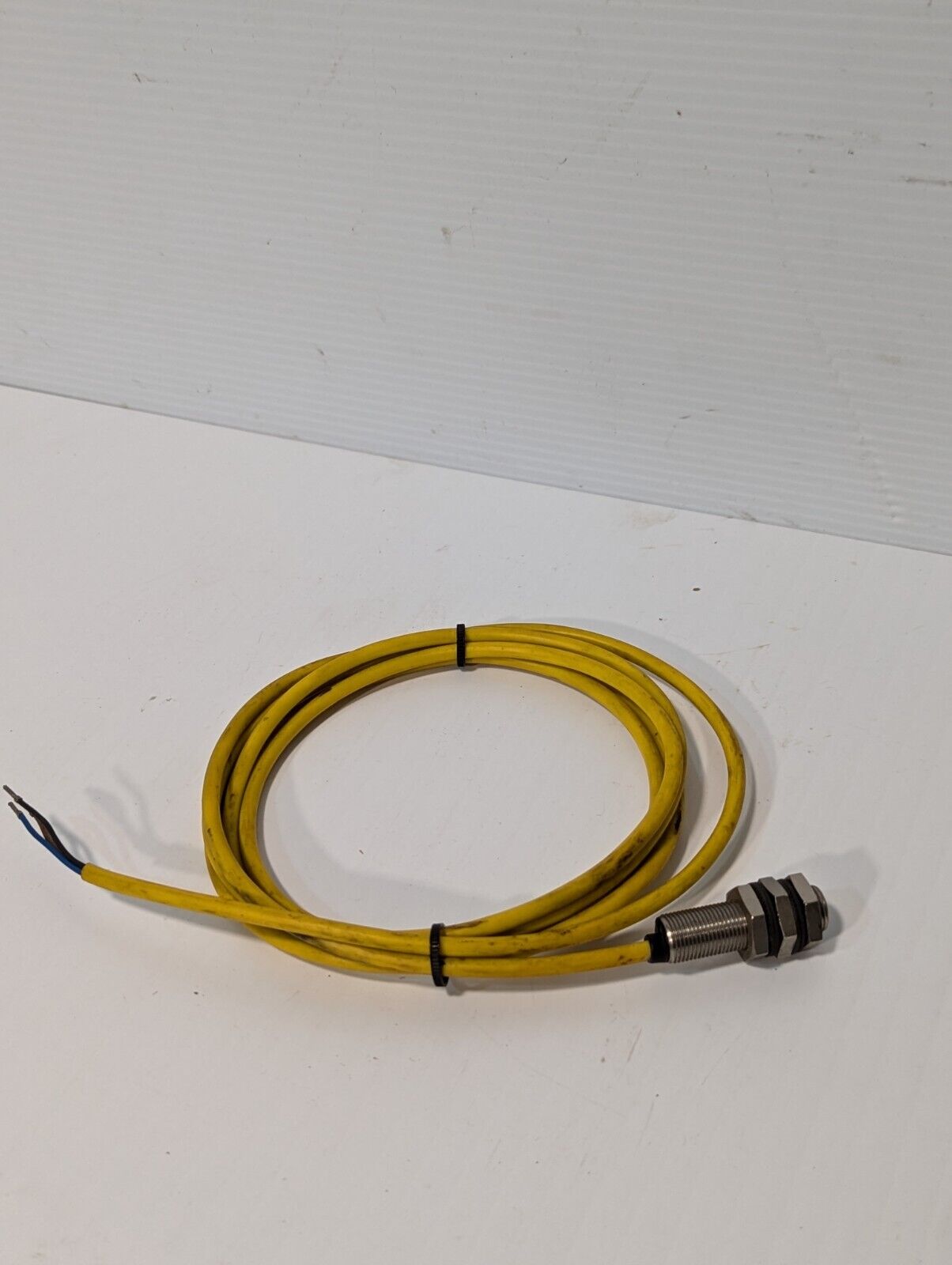 Allen-Bradley 871C-DT2NP12-U2 Inductive Sensor, Small (12mm) Barrel - Free Ship