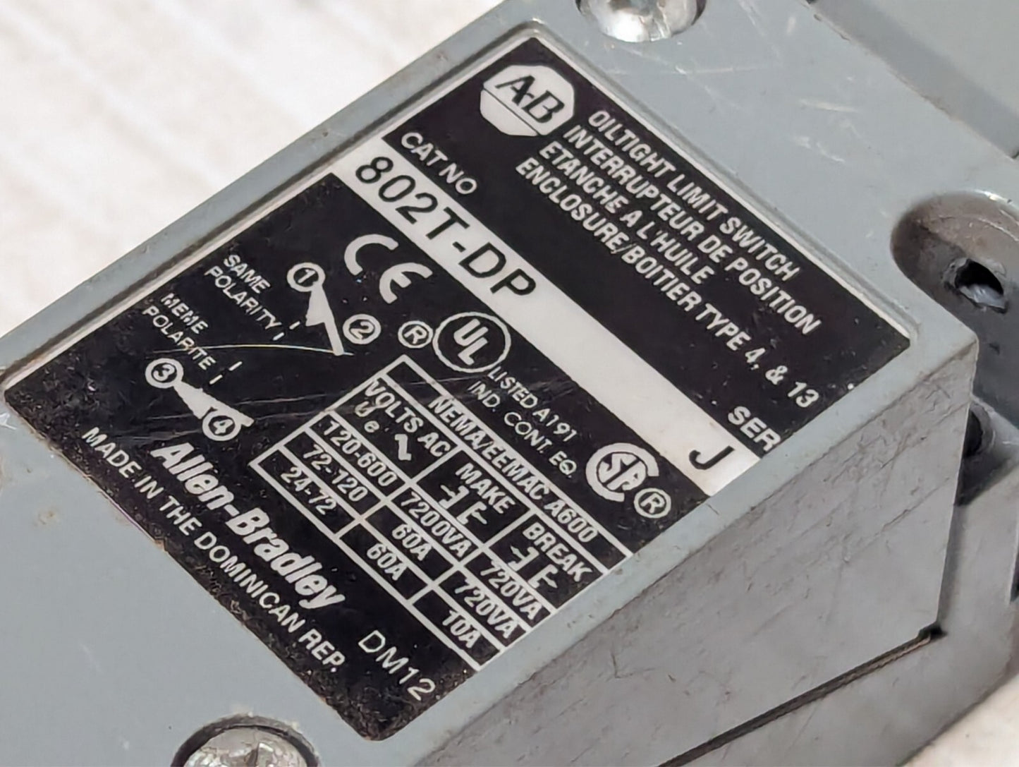 Allen Bradley 802T-DP Oil Tight Limit Switch Series J Nema Type 4 & 13