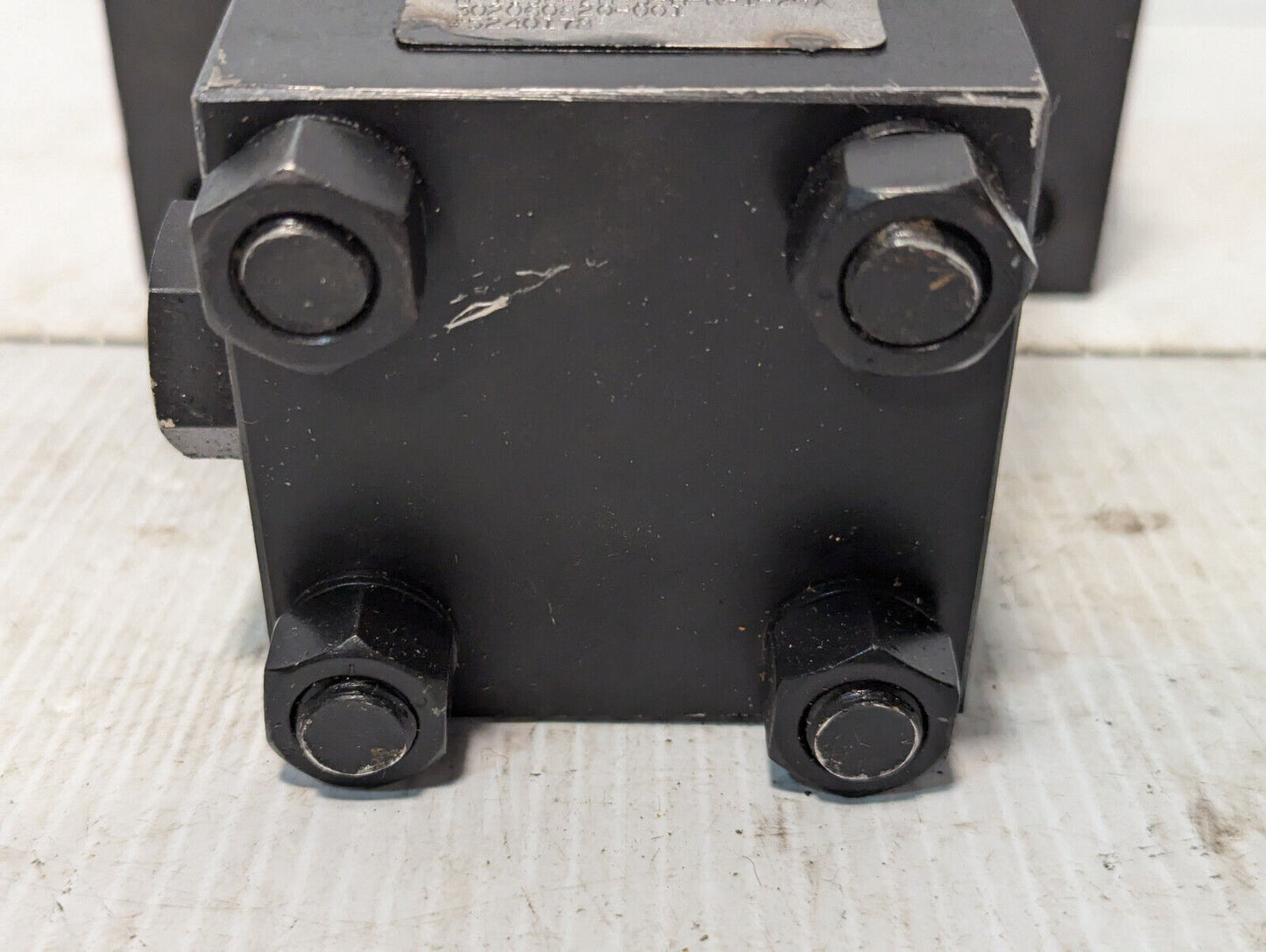 Eaton Hydraulics N5G-2x2.88 Clamp Hydraulic Cylinder -Made in USA- Free Shipping