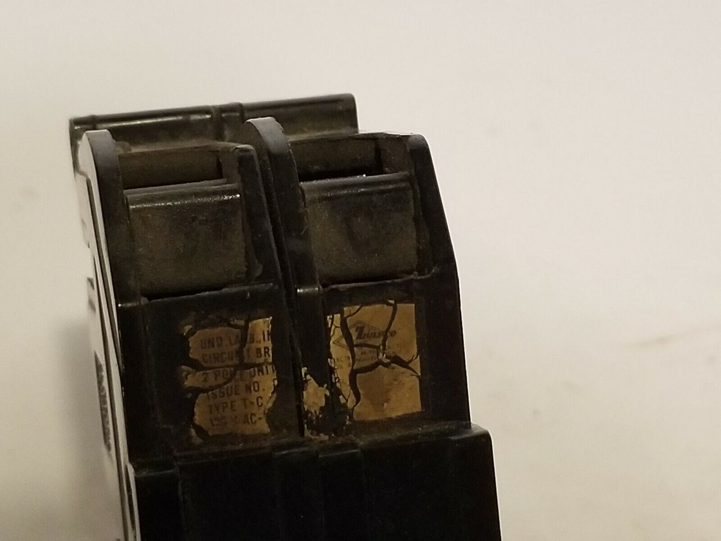 Zinsco TC230 TC30 2 Pole Circuit Breaker Individual Trip 30A 120VAC