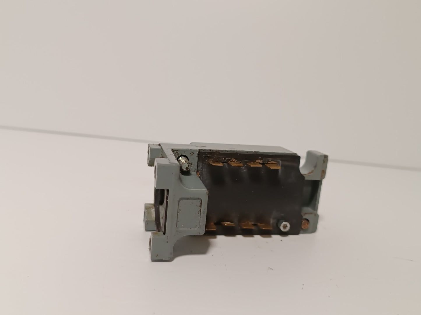 Square D 9007CO68 Limit Switch Plug In Unit 10A 600V DPDT 2NO 2NC