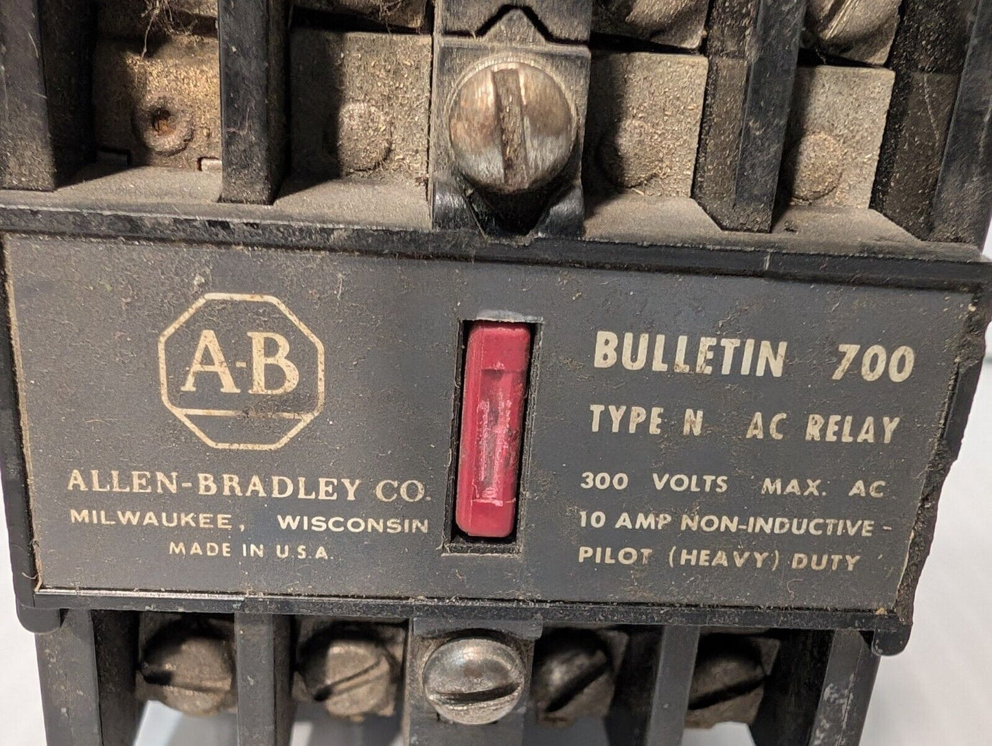 Allen Bradley 700-N800A1 Control Relay, Series B, Bulletin 700. - Free Shipping