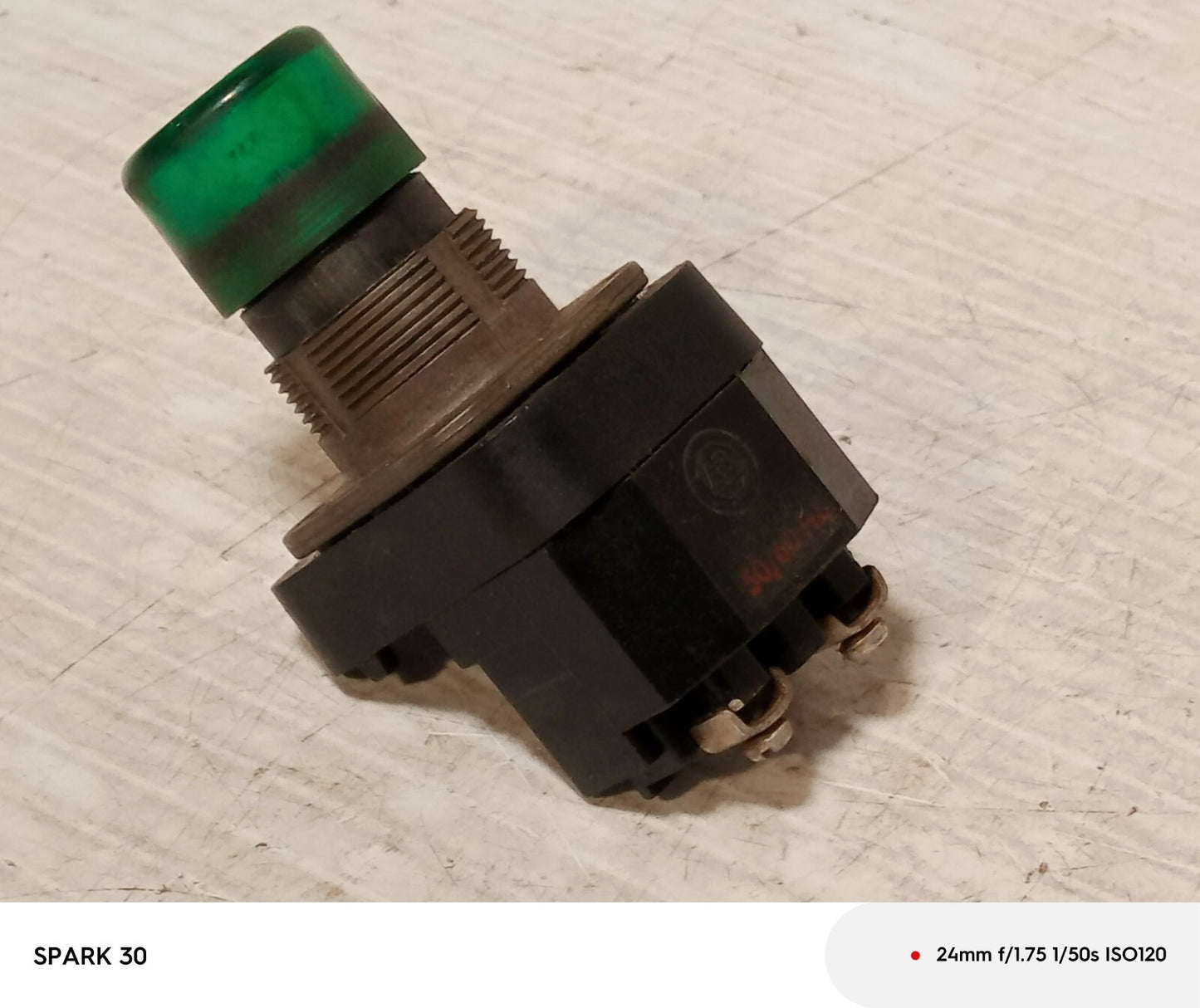 Allen Bradley 800T-PT16 Ser B Green Pushbutton Pilot Light 120V 800TPT16