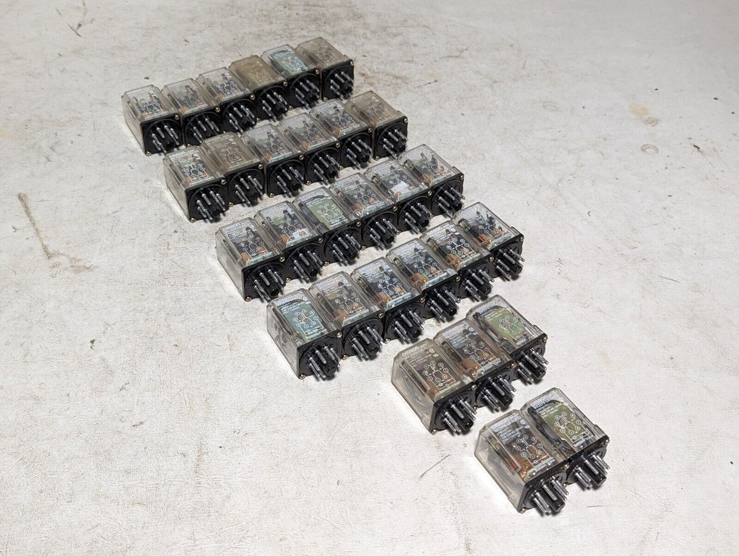 Lot of 29 omron MK2EPN-UA-AC120 relays; resistive: 10A, 230VAC/28VDC, coil: 120V