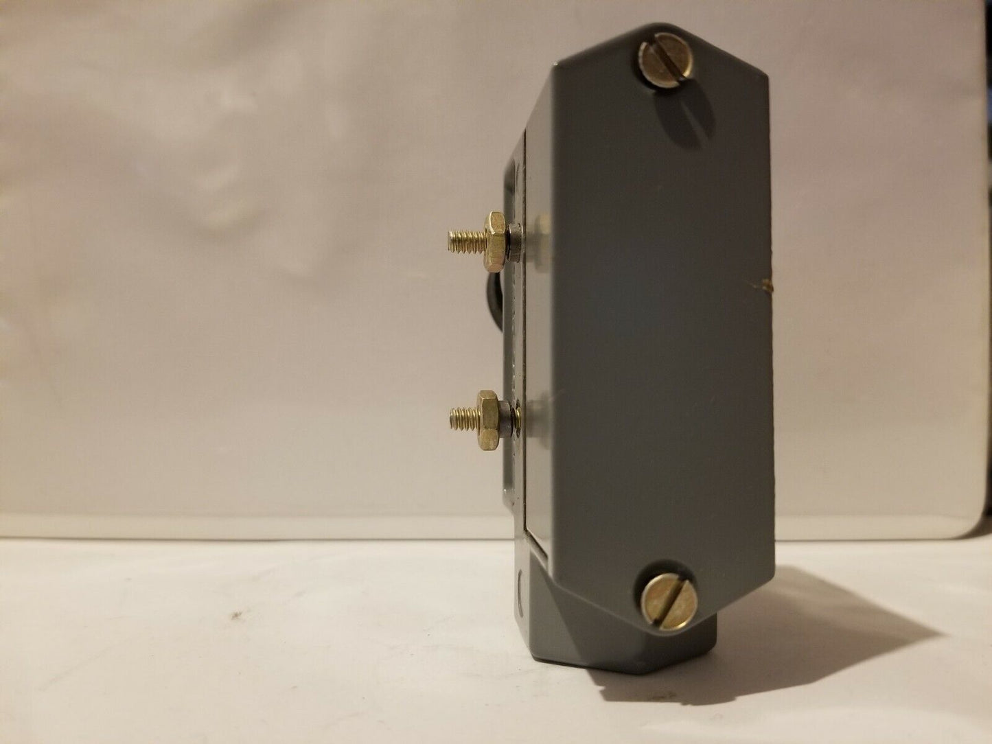 Honeywell Micro Switch BZE6-2RN18 enclosed limit switch, wobble switch