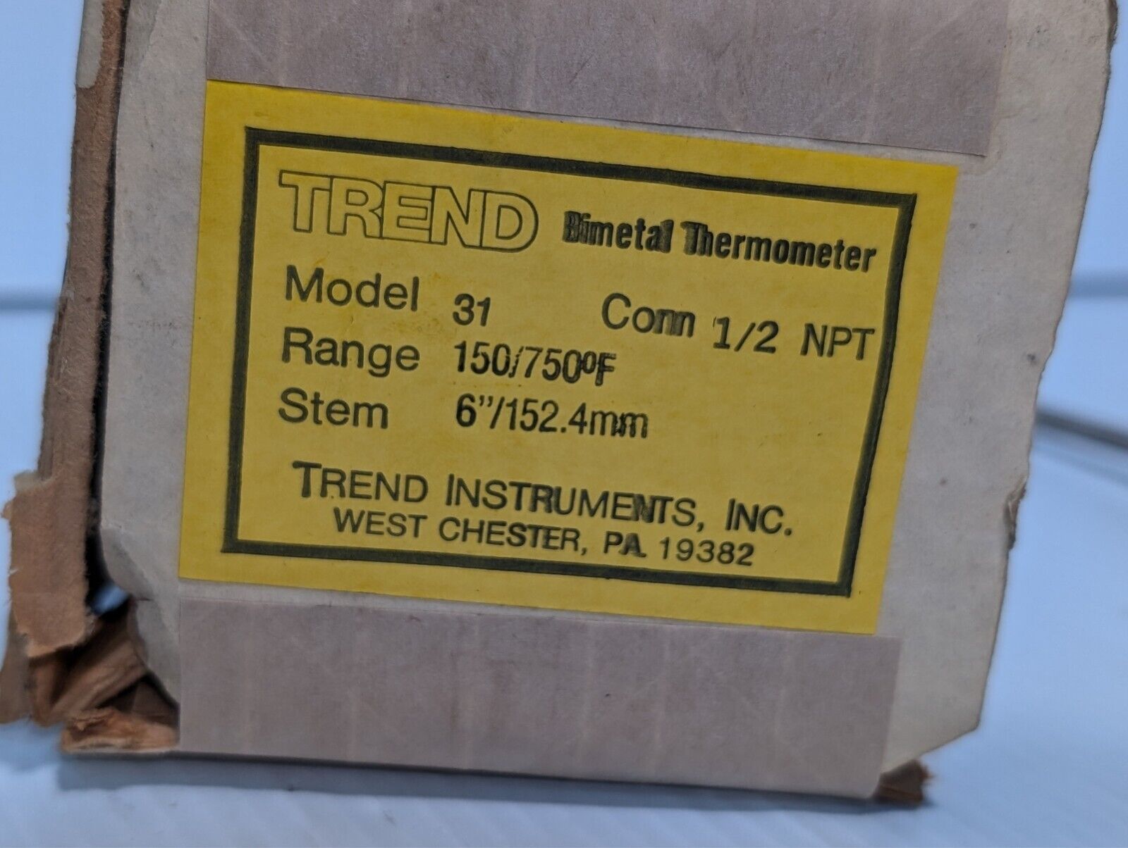 Trend 31 bimetal thermometer, 150-750 deg F, 6 inch stem, 1/2 NPT conn